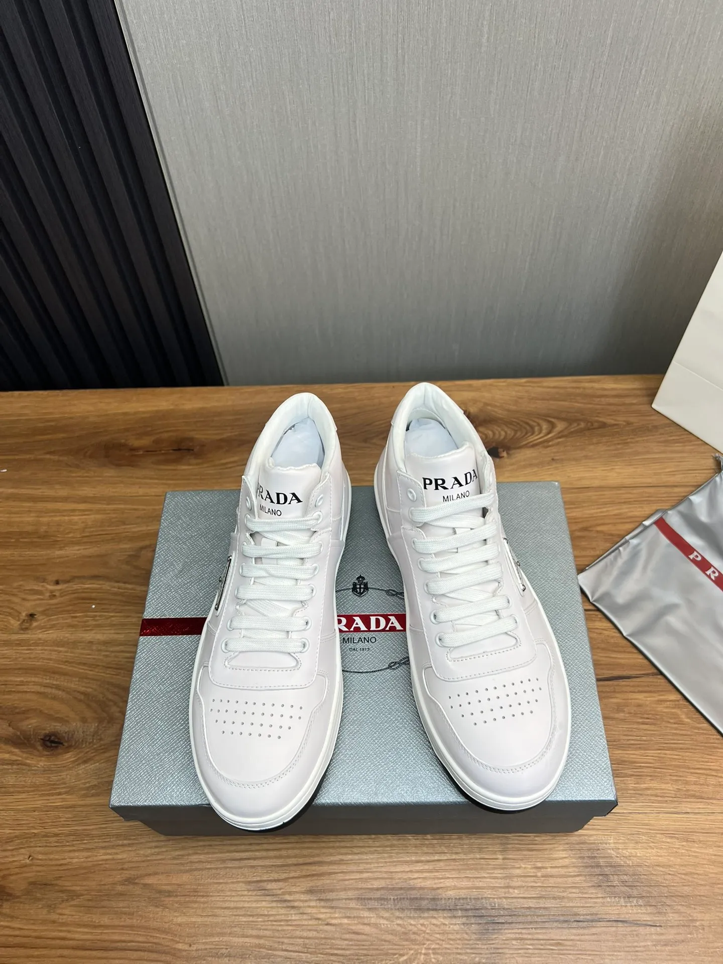 Men's shoes 💰620💰 [PRADA] Autumn and winter hot sale 🔥High quality shipment ✔️Original cowhide + cowhide lining, 1🆚1 replica, original sole, 38-45 (45 customized, non-refundable)